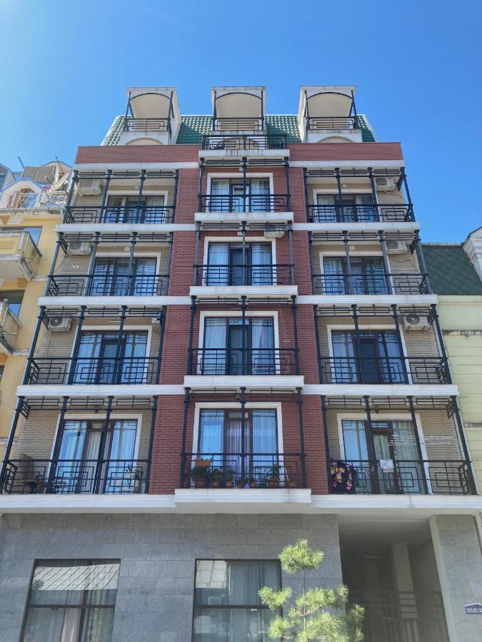 Barney'S Apartment باتومي المظهر الخارجي الصورة